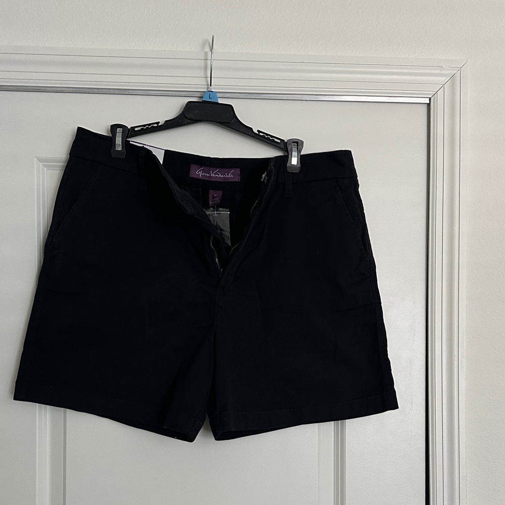 Gloria Vanderbilt Black Women's Shorts